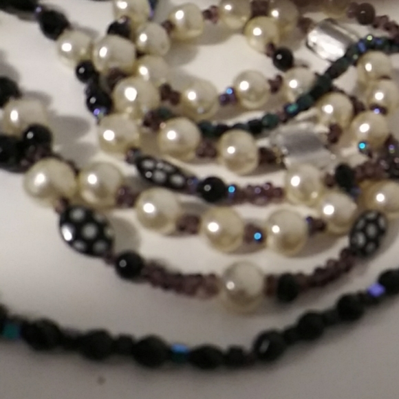 12" pearl . jet. Beaded necklace - Picture 5 of 5